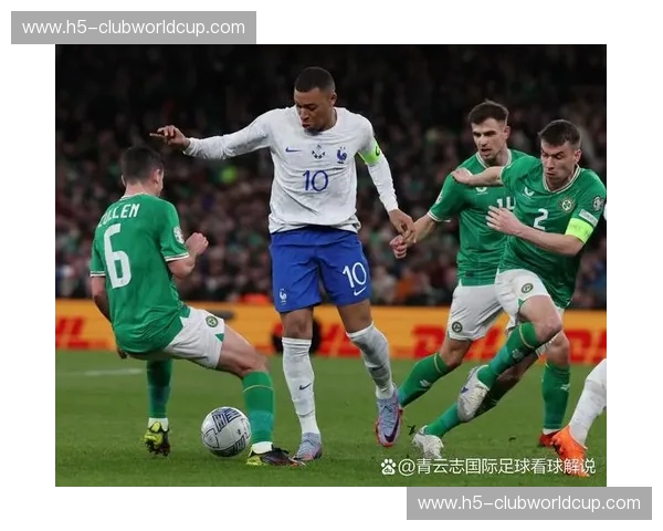 绿茵信仰与禁区狂想:足球vs篮球,哪一种才是你心跳的频率?